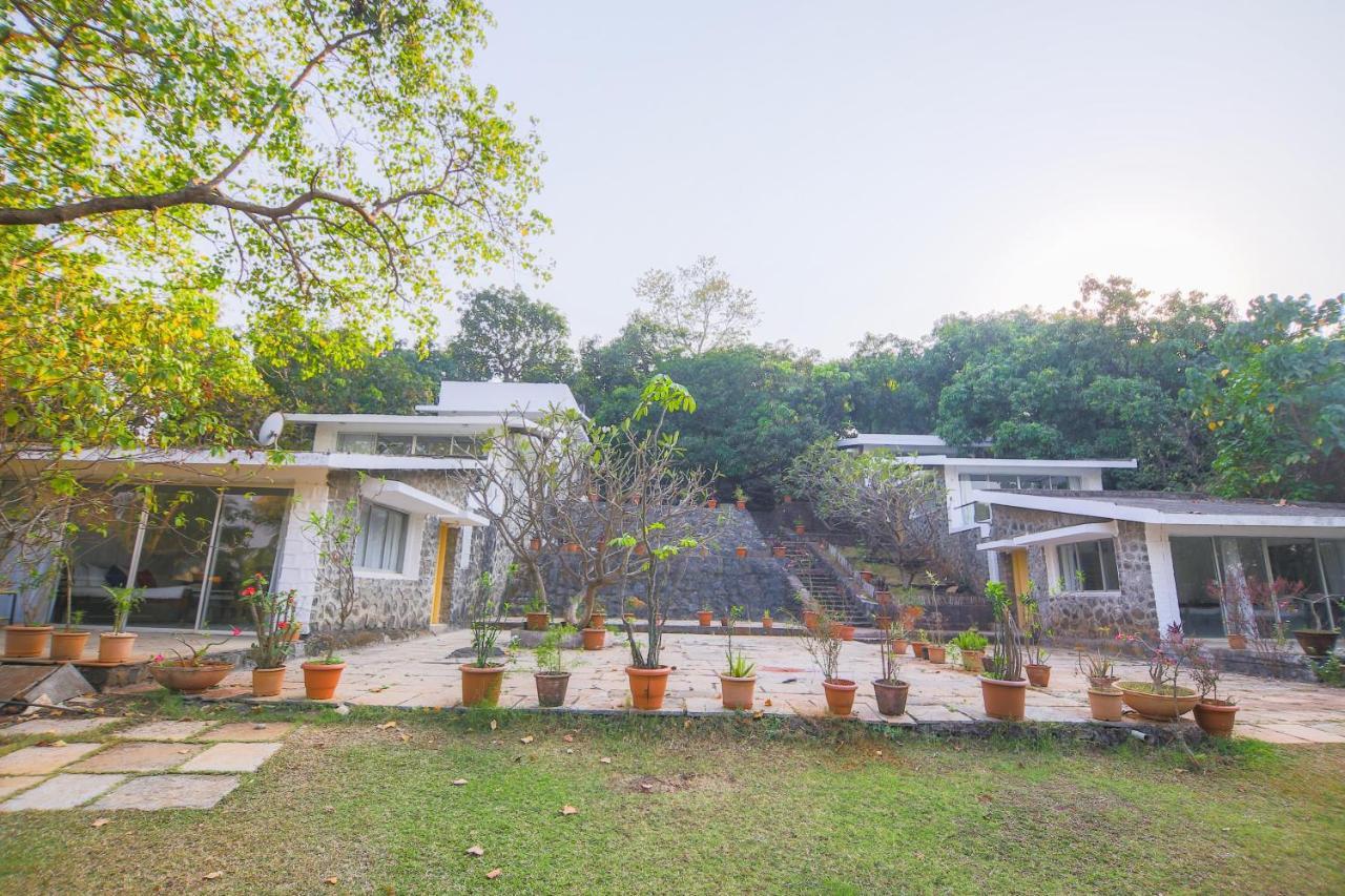 V Resorts Mahua Bagh Murud Nāndgaon 외부 사진