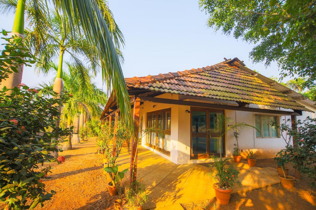 V Resorts Mahua Bagh Murud Nāndgaon 외부 사진